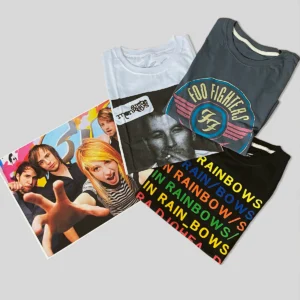 PACK 3 Polos + 1 Poster